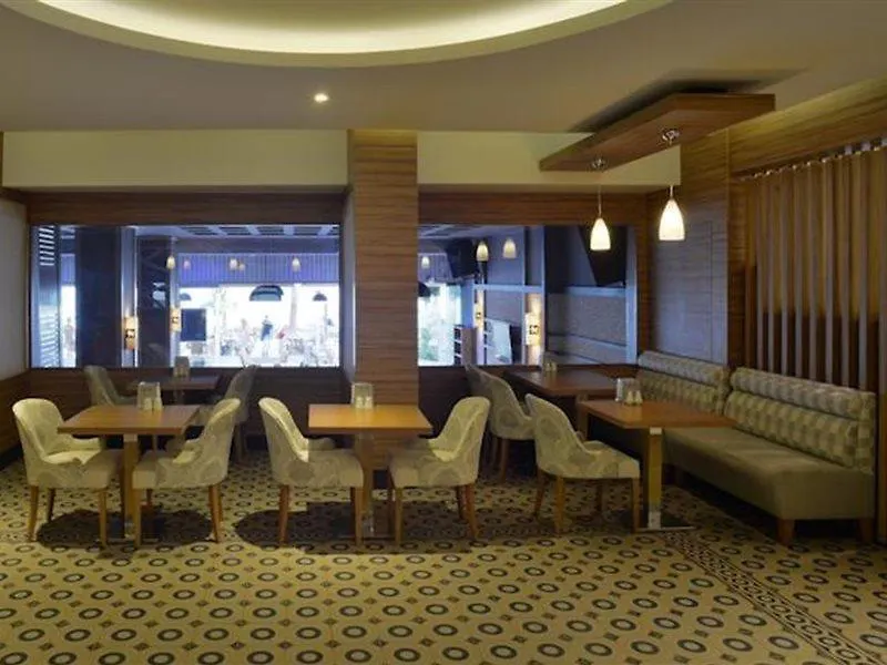 מרמריס Maris Beach Hotel