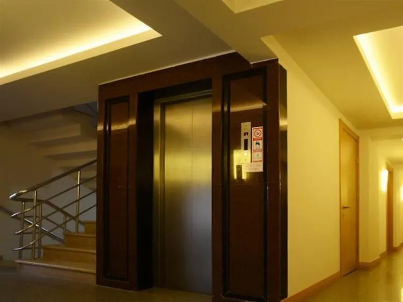 מרמריס Maris Beach Hotel