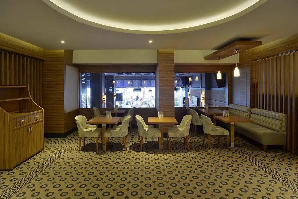 מרמריס Maris Beach Hotel